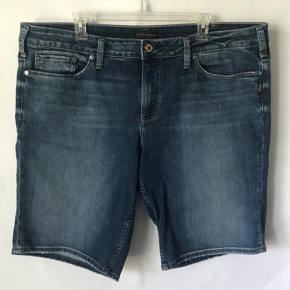 Silver Jeans Co Shorts Womens Bermuda Suki Denim Distressed Medium Wash Size 20